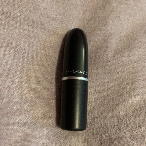 ***Sold***M·A·C Frost Lipstick cb96 - Picture 2 of 4